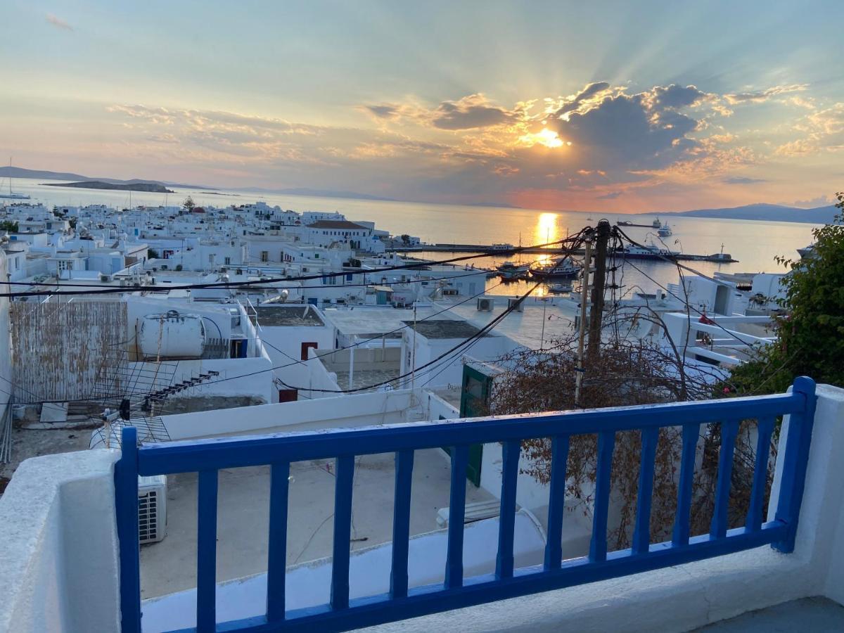 Elenitas Town House With Veranda And Sea View Mykonos Town Bagian luar foto