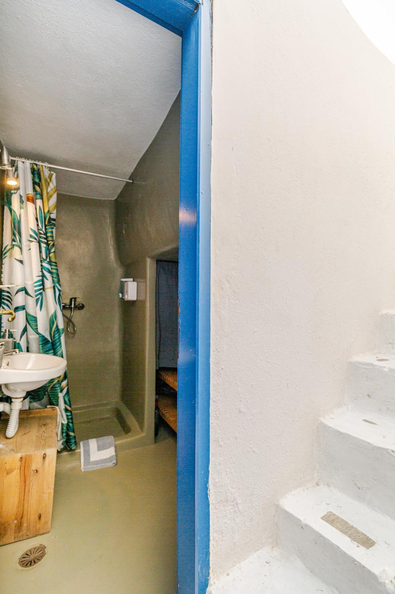 Elenitas Town House With Veranda And Sea View Mykonos Town Bagian luar foto