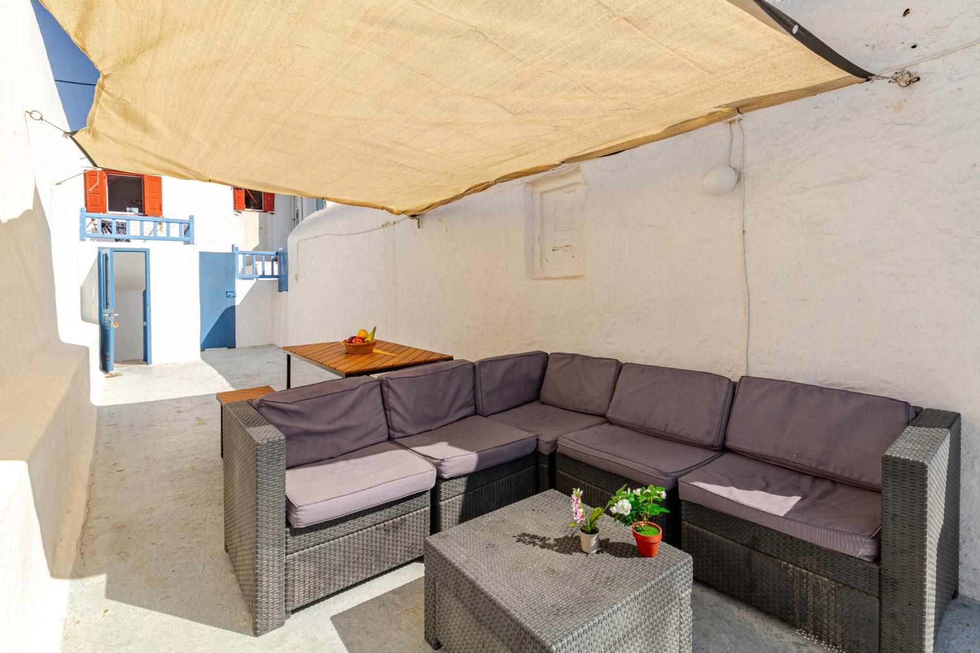 Elenitas Town House With Veranda And Sea View Mykonos Town Bagian luar foto