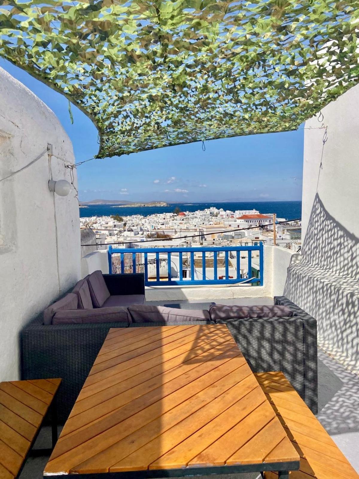 Elenitas Town House With Veranda And Sea View Mykonos Town Bagian luar foto