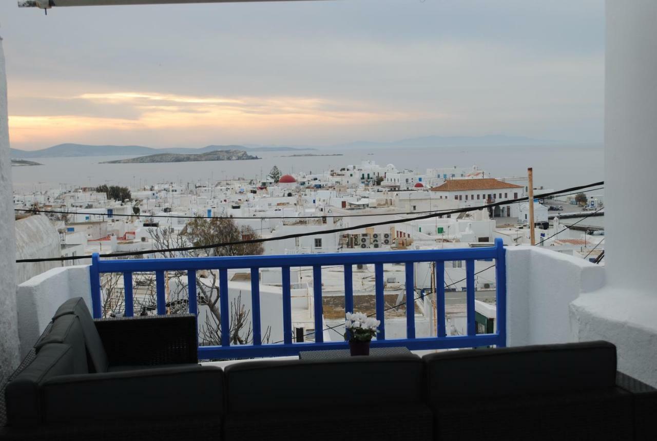 Elenitas Town House With Veranda And Sea View Mykonos Town Bagian luar foto